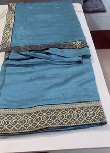 Elegant Blue Saree with Gold Border  blouse p