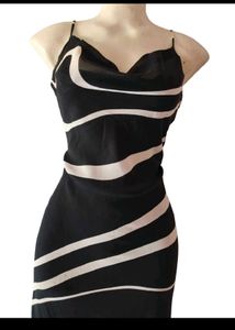 Chic Black &amp; White Print Dress