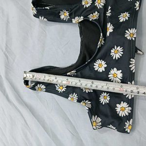 Cute Daisy 😍Print Bikini Top