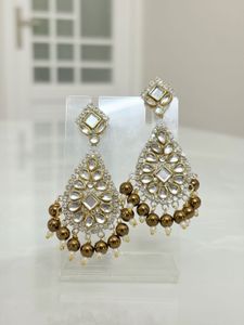 Exquisite Kundan & Pearl Drop Earrings