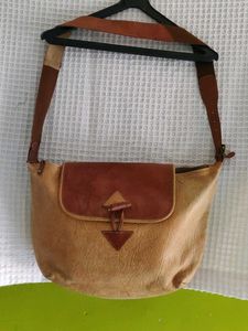 Stylish Brown Leather Shoulder Bag