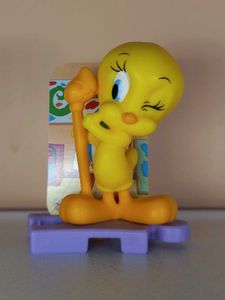Painter Tweety Kinder Joy Toy