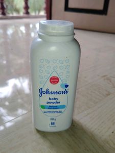 Johnson's Baby Powder