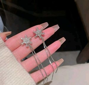 Sparkling Snowflake Dangle Earrings