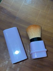Portable Makeup Brush with Cap