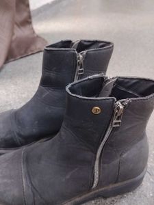 Stylish Zip-Up Boots