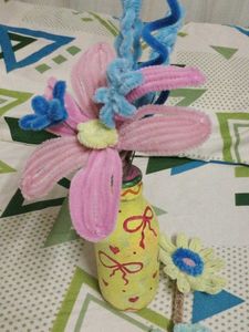 Handmade Pipe Cleaner Flower Vase