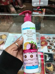 Mamaearth Onion Hair Fall Control Shampoo