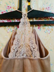 🇳🇿💫🎀Lace Trim Cami Top - Chic &amp; Trendy