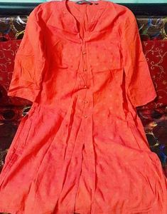 Avaasa Orange Print Kurti