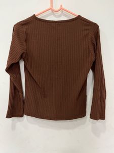 brown top