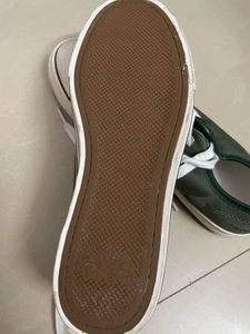 Stylish Green Canvas Sneakers