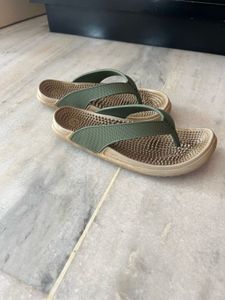 Accupressure Flip-Flops