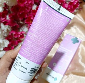 The Derma Co 2% Hyalacalamine Oil Control Face Was