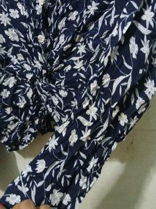 Chic Floral Print Twist-Front Top