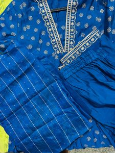 Elegant Blue Kurta Set with Foil Print