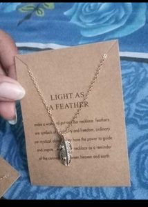 Delicate Feather Pendant Necklace