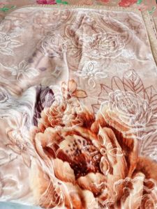 Luxurious Plush Blanket for Winters