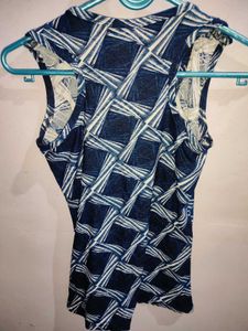 Price Reduced. Trendy Tank Top💙🔥