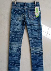 Stylish Blue Wash Jeans