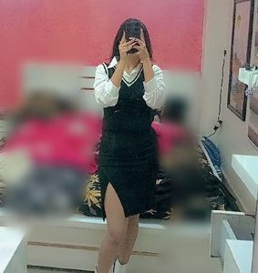 Chic Black Skirt with Side Slit