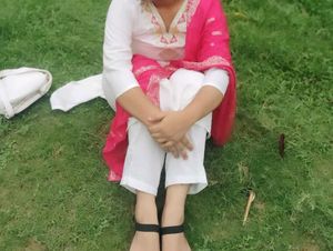 Elegant White Kurta Set with Pink Dupatta