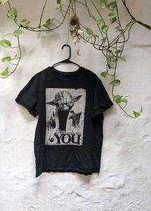 Star Wars Yoda Graphic T-Shirt 👕