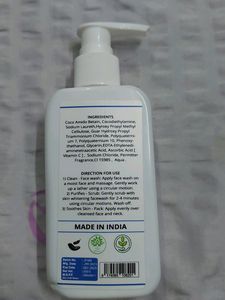 Korean Skin Whitening Facial Cleaner ✨️