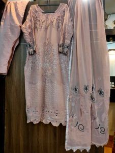 Pakistani suit