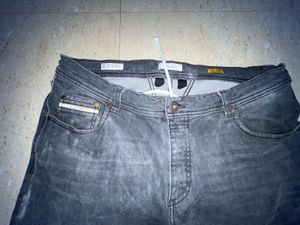Bugatti Original Distressed Gray Jeans
