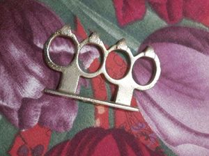 Metal Knuckle Ring