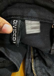 Black straight jean
