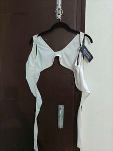 nwt wrap around White Bikini top
