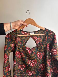 Beautiful Floral Print Kurta Top