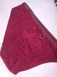 30(75cm) Size Padded  Maroon Bra And Panty Set