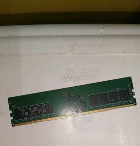 Computer RAM Module16 gb consistent ddr4