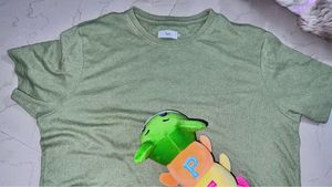 Solid Green Relaxed Fit T-Shirt