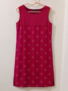 Pink Kurti with neck pattern