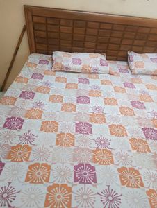 Floral Bedsheet with 2 pillows