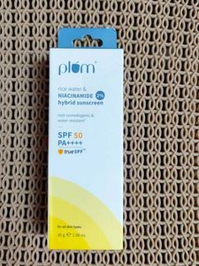 Plum Rice Water & Niacinamide Hybrid Sunscreen
