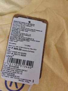 Levi's Brand New Tshirt For Women With Tag