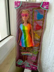 Steffi Rainbow Dress Doll Toy