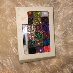 Price Drop 💧 Shining Eyeshadows