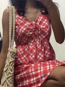 Cutesy Gingham-style Dress🍒