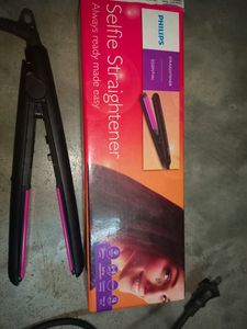 Philips Hair Straightener With Ceramic Coating