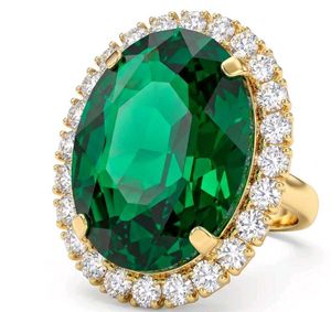 Elegant Emerald Ring