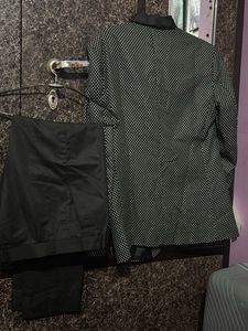 Stylish Polka Dot Suit Set