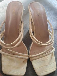 Stylish Cream Heeled Sandals