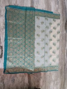 Elegant White Saree with Teal Border wit