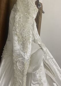Wedding Gown So Beautiful 🤩